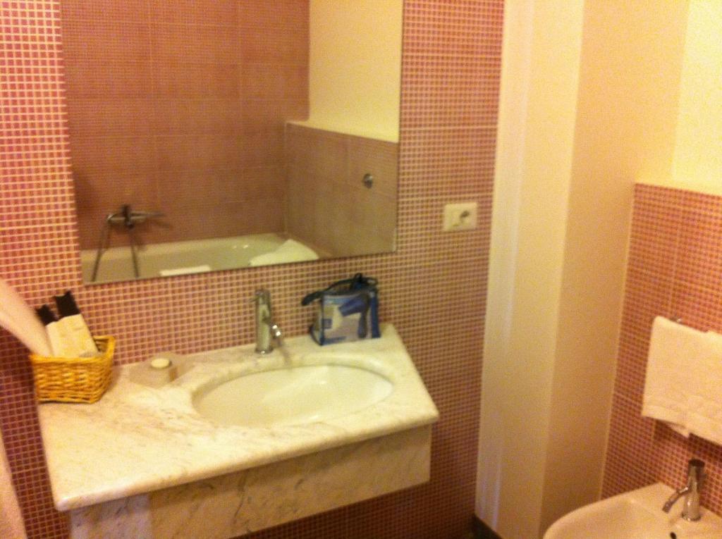 Bcomfort Hotel Каляри Стая снимка