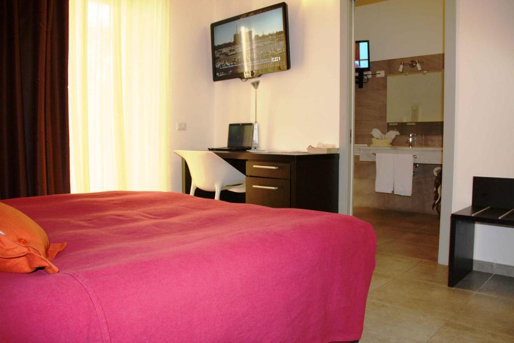 Bcomfort Hotel Каляри Екстериор снимка
